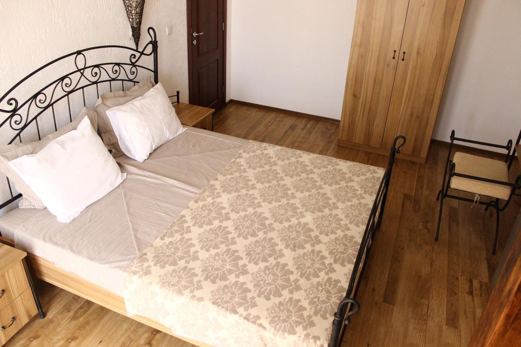 Family Hotel Bellehouse Черноморець Номер фото